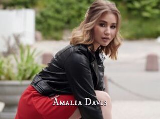 Amalia_Davis