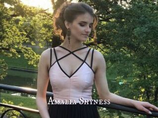 Amalia_Shyness