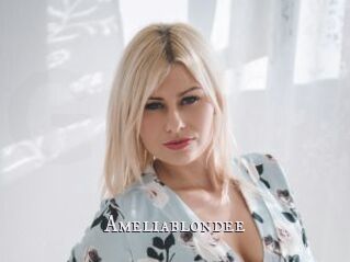 Ameliablondee