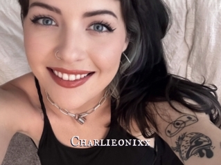 Charlieonixx
