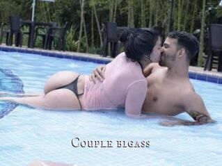 Couple_bigass