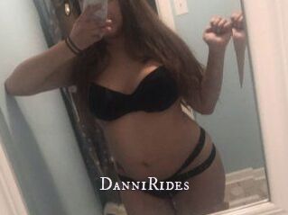 Danni_Rides