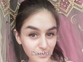 _DaniCash