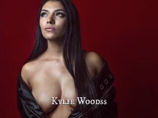 Kylie_Woodss