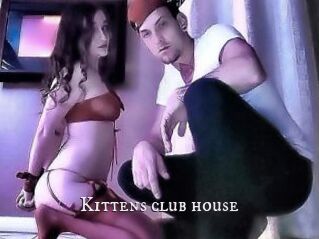 Kittens_club_house