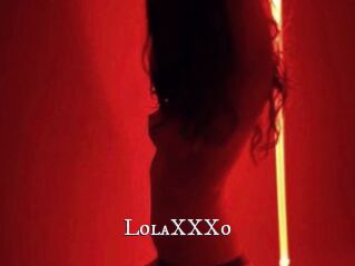LolaXXXo