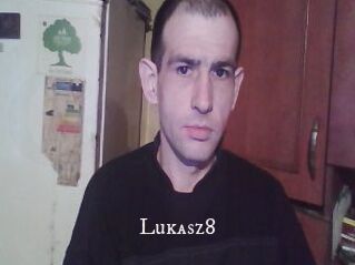 Lukasz8