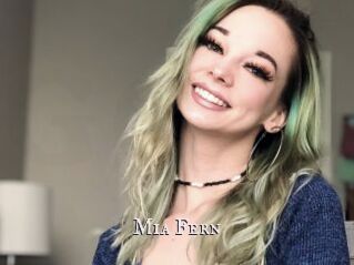 Mia_Fern
