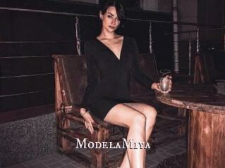 ModelaMiya