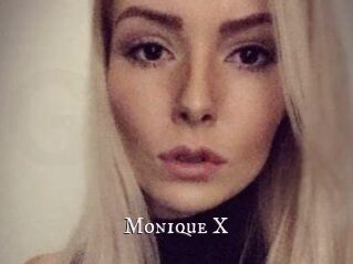 Monique_X