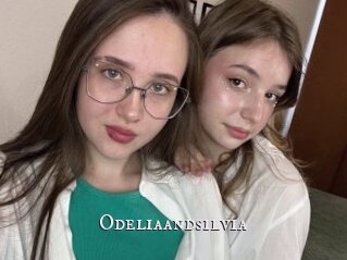 Odeliaandsilvia