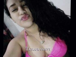 Taylor_curvy