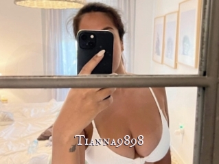 Tianna9898