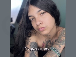 Yvonnemoons